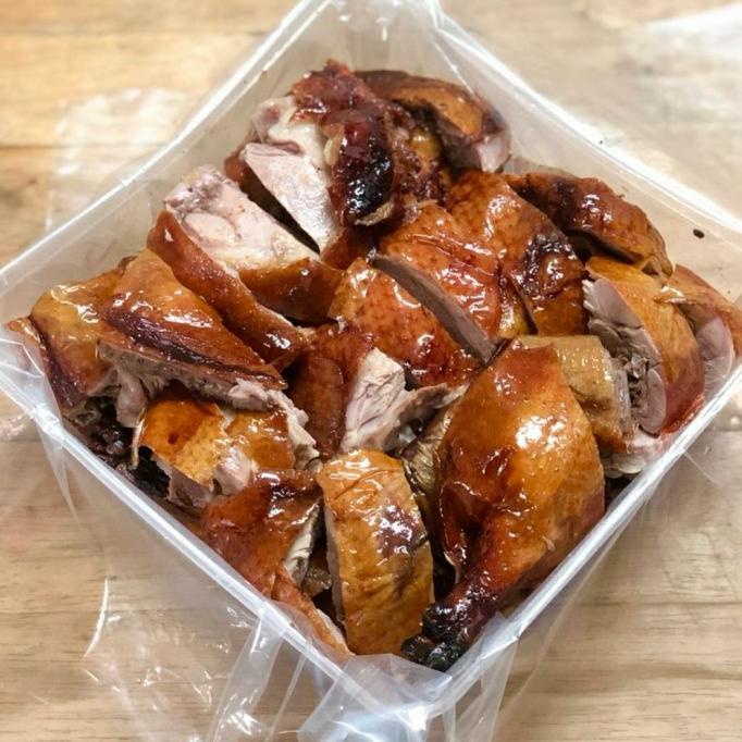 

Promo Bebek Peking Panggang / Cantonese Roasted Duck