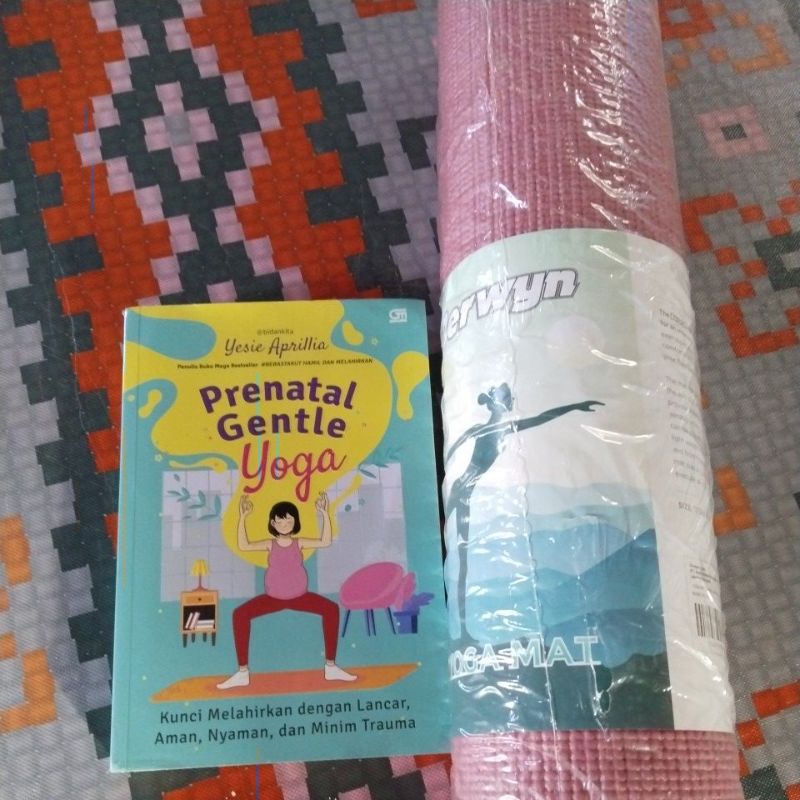 Preloved Buku Prenatal Gentle Yoga + Yoga Mat