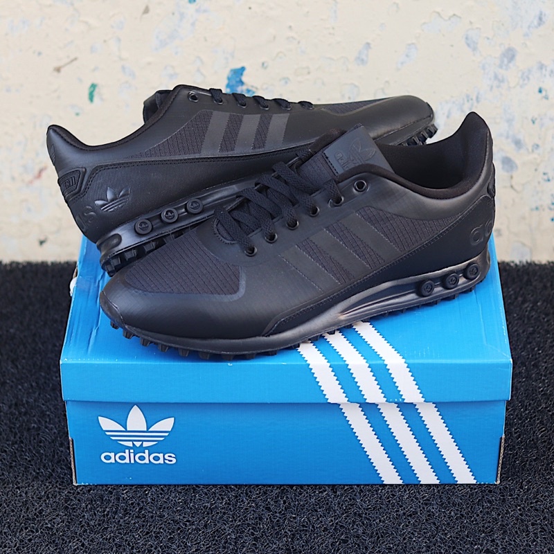 ADIDAS LA TRAINER II CORE BLACK FULL BLACK ORIGINAL BNIB RESMI GX6725