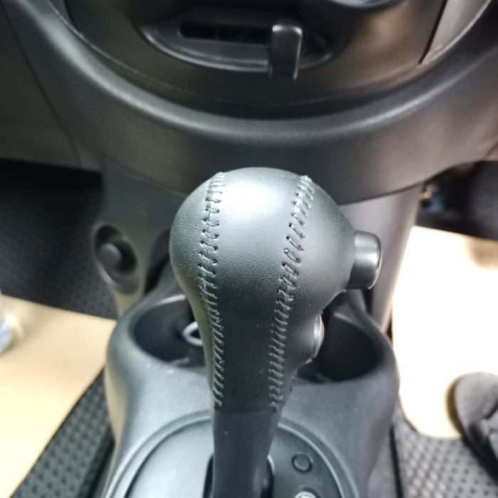 SARUNG COVER TUAS KNOB SHIFT MATIC PERSENELING NISSAN JUKE