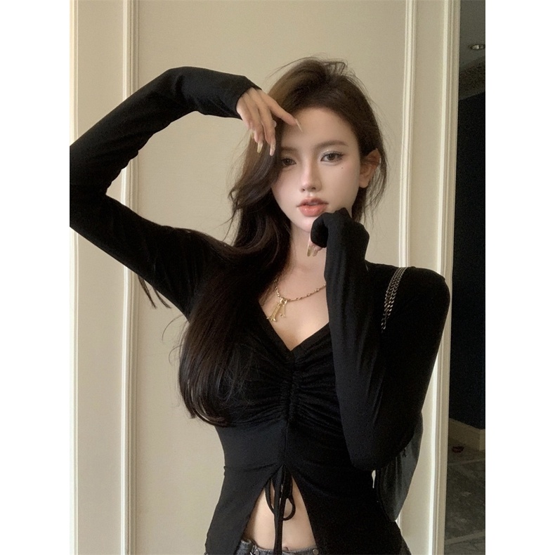 Red Spice Girl V-Leher Lengan Panjang T-shirt Wanita Musim Semi Baru Seksi Serut Rasa Desain Niche Slim Pinggang Slimming Top