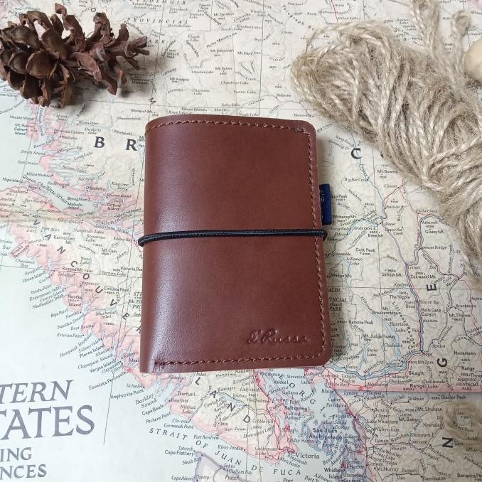 

Dompet Kartu Nama Pria Wanita Kulit Sapi Asli Grade A Seri Tarantula