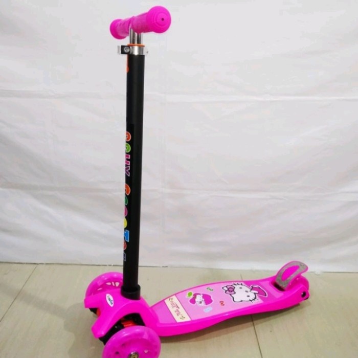 Kickboard Skuter / Scooter Anak Roda 4 / Scooter Otoped Type 671 - Hellokitty (O7E2) Sekuter Roda 3 