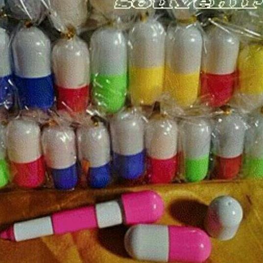 

Discount | KI3 | Souvenir pernikahan pulpen kapsul