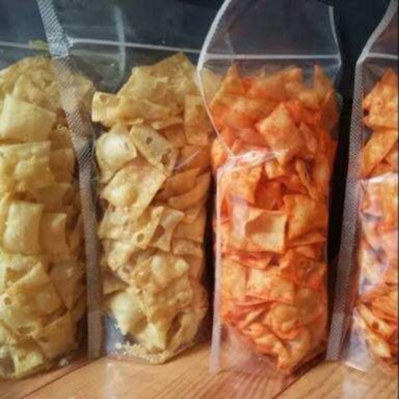 

kripik kulit pangsit 1kg,original dan pedas