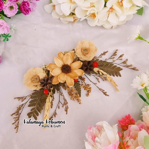Centerpiece Deasy Mawar Rangkaian Bunga Kering Dekorasi Sudut Frame Mahar Nikah Hiasan Hampers Kado 
