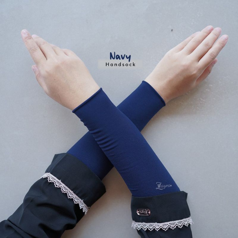 Handshock by zayra hijab