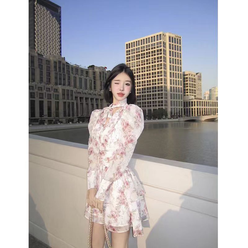 dress floral korea Gaun Bunga Cinta Pertama Manis Rok Pendek Pinggang Tinggi Modis