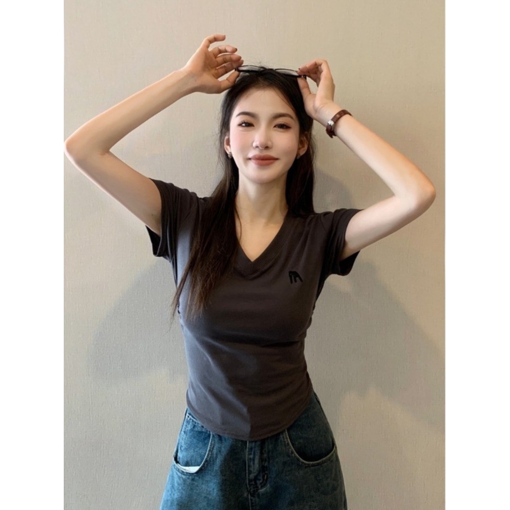 Suhao putih tidak teratur v-neck bahu depan lengan pendek t-shirt wanita musim panas dan musim panas rasa desain ceruk ramping pendek manis dan pedas top kaos impor wanita kaos wanita gaya korea lengan pendek kaos pendek perempuan