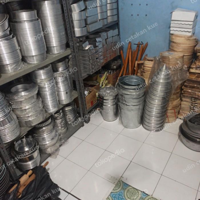 ember galvanis / pot kaleng