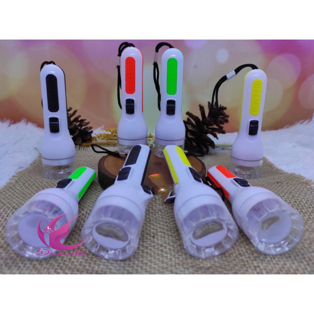 GANTUNGAN KUNCI SENTER BESAR WARNA PUTIH / GANTUNGAN KUNCI SENTER LED BESAR WARNA PUTIH