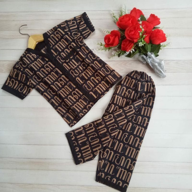 Piyama Batik Anak Setelan Anak Motif Aksara Jawa Bahan Katun Usia 1-5 Tahun