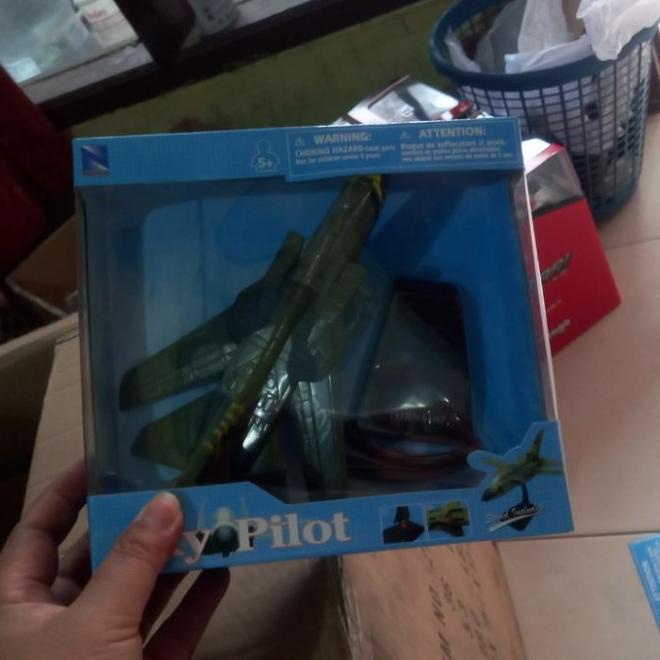 Diecast Miniatur Pesawat Tempur Tornado Diecast Pesawat Skypilot