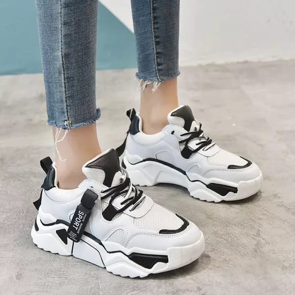 Sepatu Sneakers Wanita Jintu DV 95