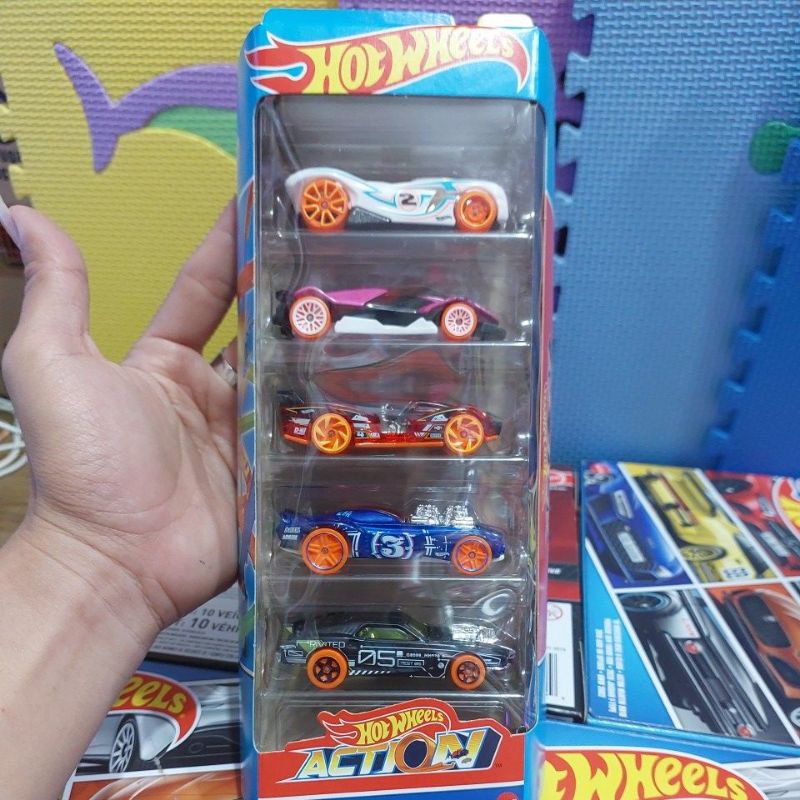 hot wheels original. hot wheels isi 5 action. hot wheels murah .hot wheels isi 5