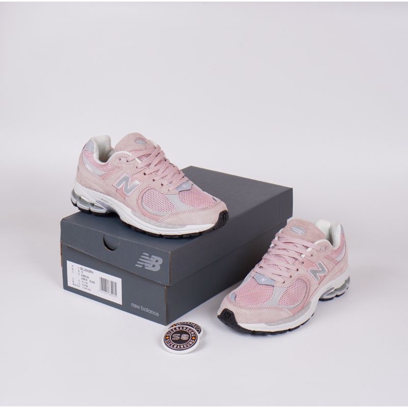 Sepatu New Balance 2002R Cherry Blossom Powder Pink