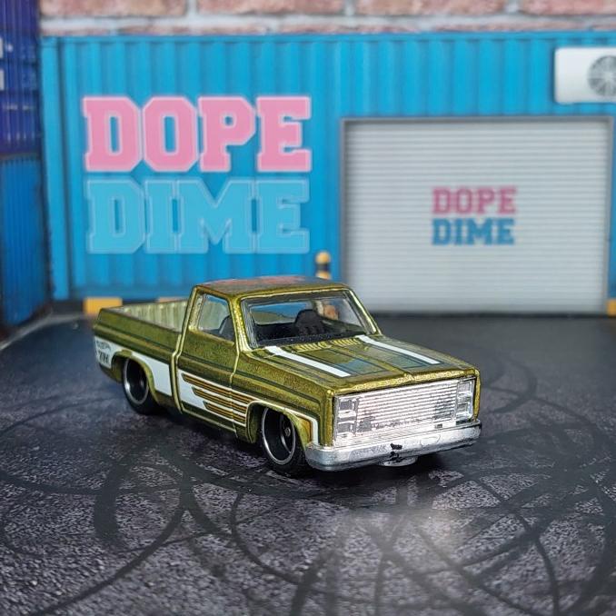 Hot Wheels Super Treasure Hunt 83 Chevy Silverado Loose