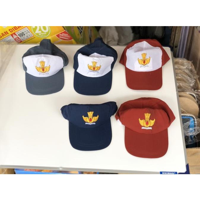 

Topi sekolah Topi SD / Topi SMP / Topi SMA / Topi pramuka