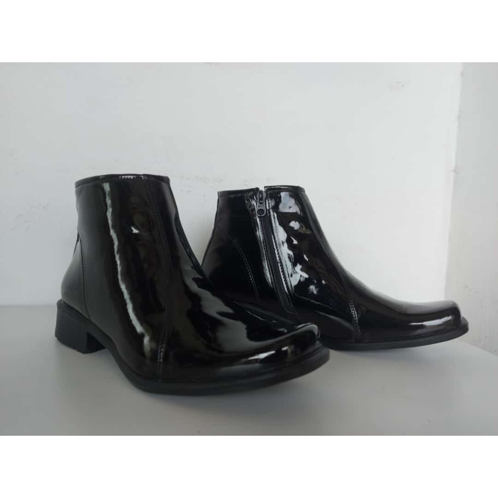 Sepatu PDH Polwan / Kowad / Paskibraka / Asn Karlit Hitam Premium