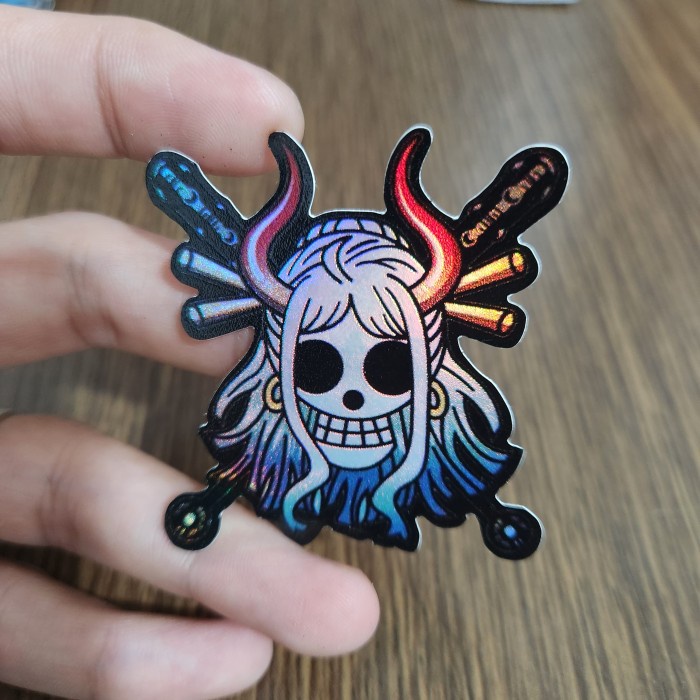 

Sticker Hologram Anime - PSH1721 - One Piece - Logo Yamato