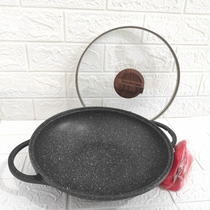 

Cypruz Wok Pan Wajan Penggorengan Die Cast 28cm Kuali Gagang