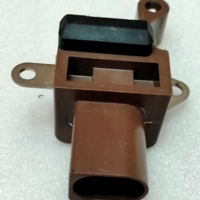 Ic Regulator Altenator Dinamo Ampere Innova Diesel Fortuner Diesel
