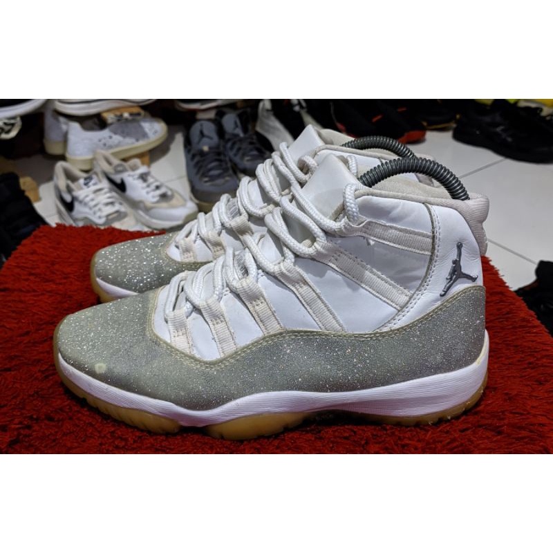 Sepatu basket nike jordan retro 13 glifter metalic 41