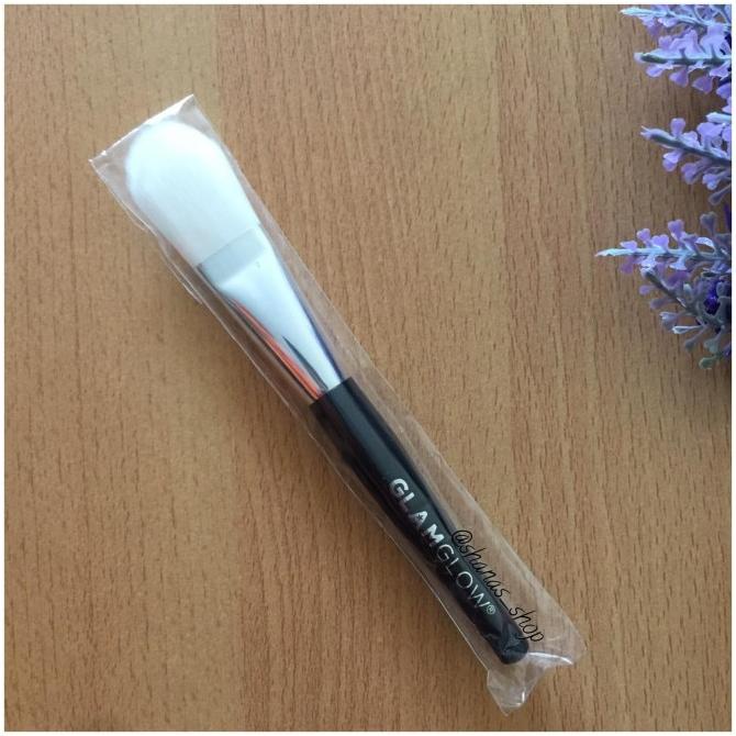 Glamglow Brush