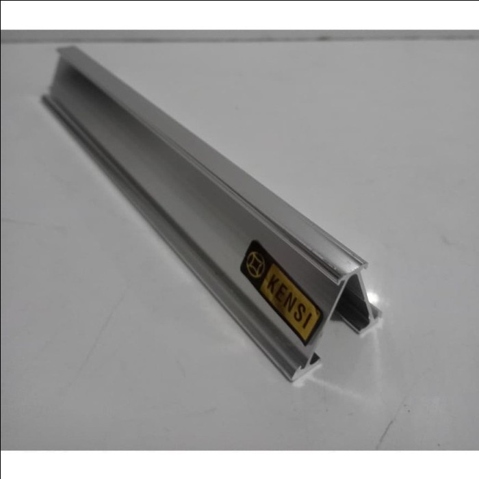 

Aurealiamall Name Plate Holder/ Desk Name / Sign Holder Sama Kaki Alumunium Ukuran