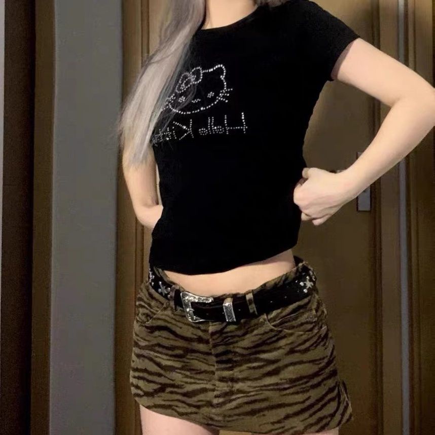 Red 1913Lab hellokitty berlian imitasi lucu lengan pendek slim fit y2k hot gadis musim panas T-shirt pendek