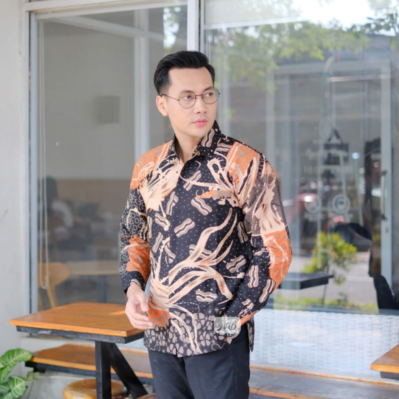 Batik Pria Orange Hitam Abstrak Kekinian Kantor Kerja Terbaru