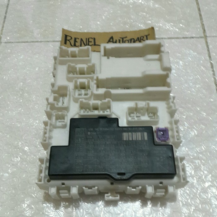 Box sekring Fuse box Suzuki Ertiga