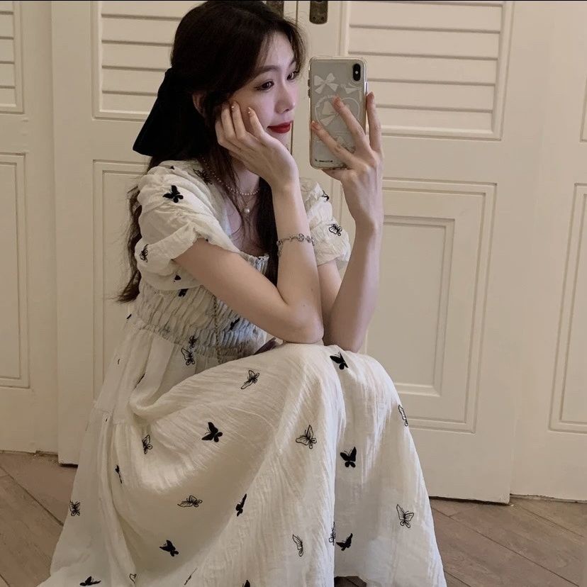 Red Gaya Prancis lengan engah lembut gaun kupu-kupu baru musim panas produk baru kerah persegi ramping rok bunga berlipit rok peri