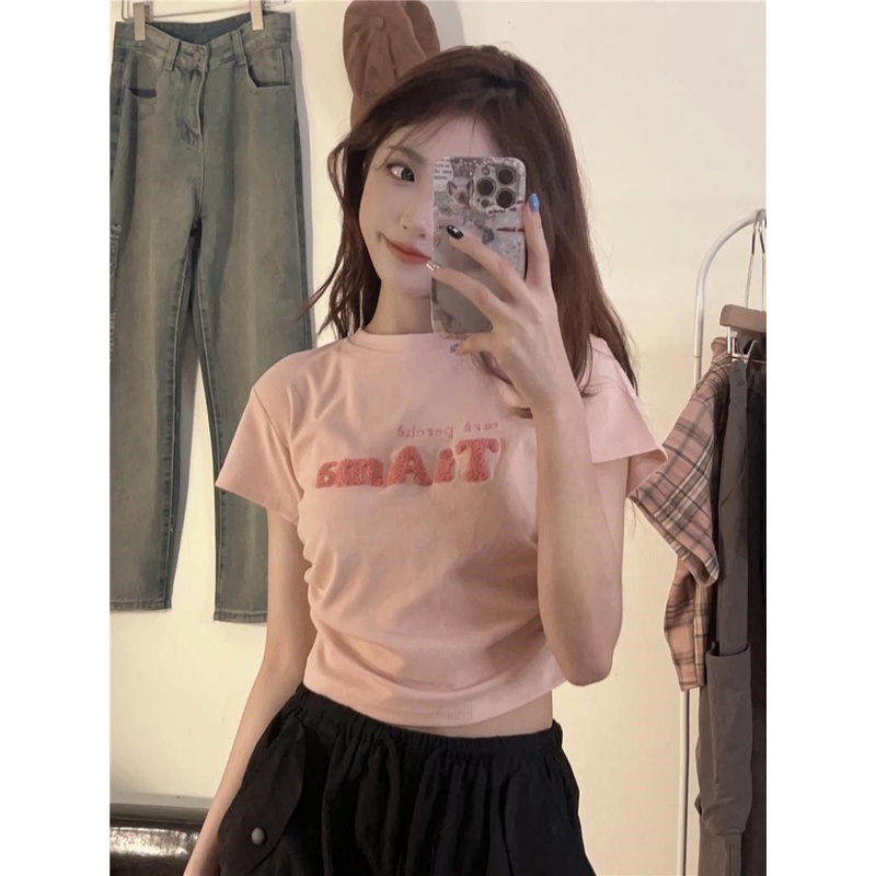 Red Kapas Murni Bahu Musim Panas Lengan Pendek T-shirt Wanita Berkelompok Bordir Amerika Desain Retro Rasa Niche Slim Top Pendek