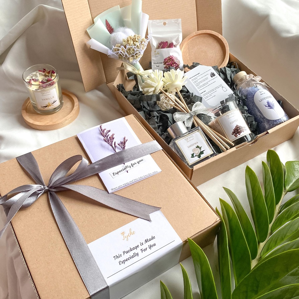 

12.12 sale HAMPERS AROMATERAPI GIFT BOX AROMATERAPI LILIN AROMATERAPI REED DIFFUSER GIFT SET AROMATERAPI BIRTHDAY GRADUATION WEDDING hadiah pernikahan tunangan wisuda kelulusan souvenir acara ulang tahun perpisahan elegant maskulin cowok cowo pria self re