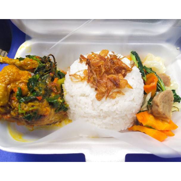 

Terlaris Nasi paket hemat ayam halal, higienis dan murah