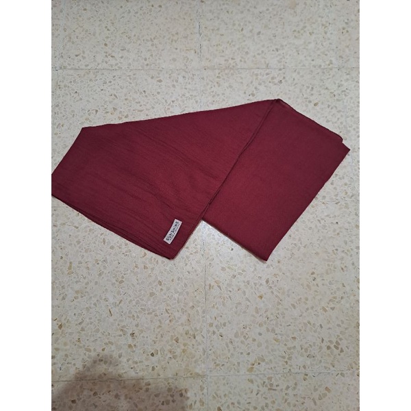 Preloved Kerudung Jilbab Sunshine Voal Zafron Original warna Merah Maroon