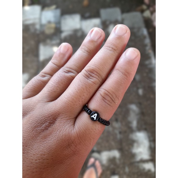 Cincin inisial manik Cincin manik inisial Cincin huruf manik Cincin manik huruf Cincin manik Cincin 