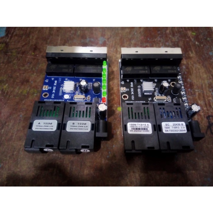 MEDIA CONVERTER 2 FO 4 LAN PCB HITAM