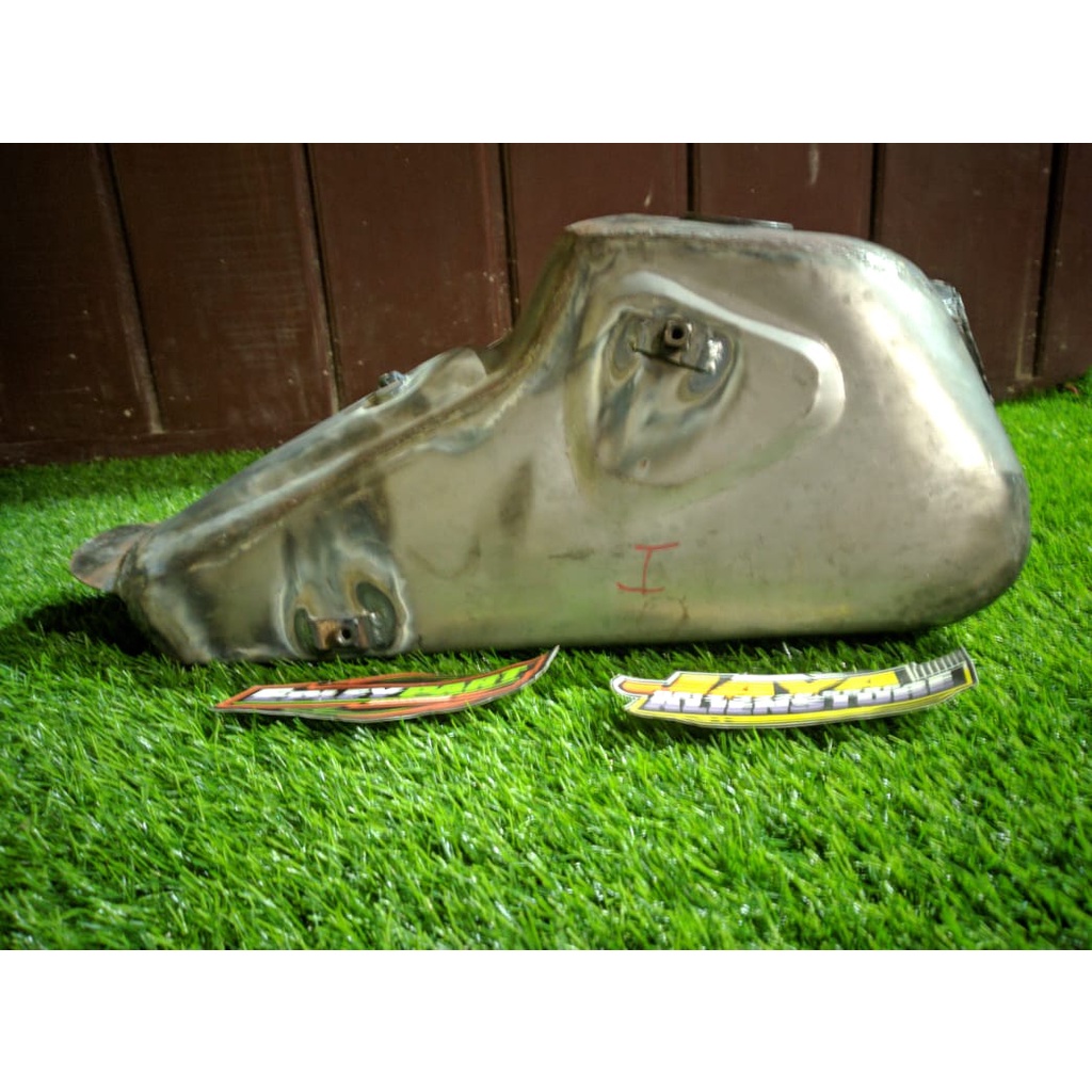 Tangki CRF Megapro Mono Karbu -Mentah