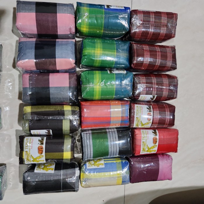 Terlaris Sarung Sutra Khas Bugis (Sengkang)