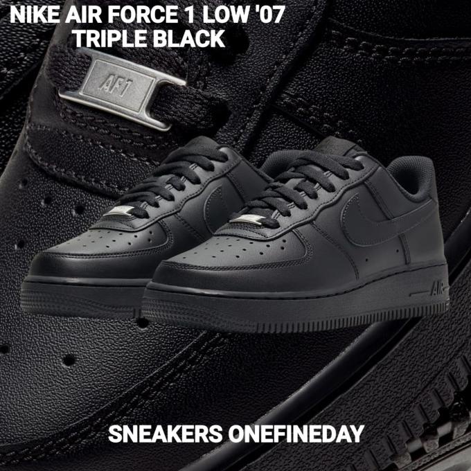 NIKE AIR FORCE 1 ALL BLACK ORIGINAL BNIB