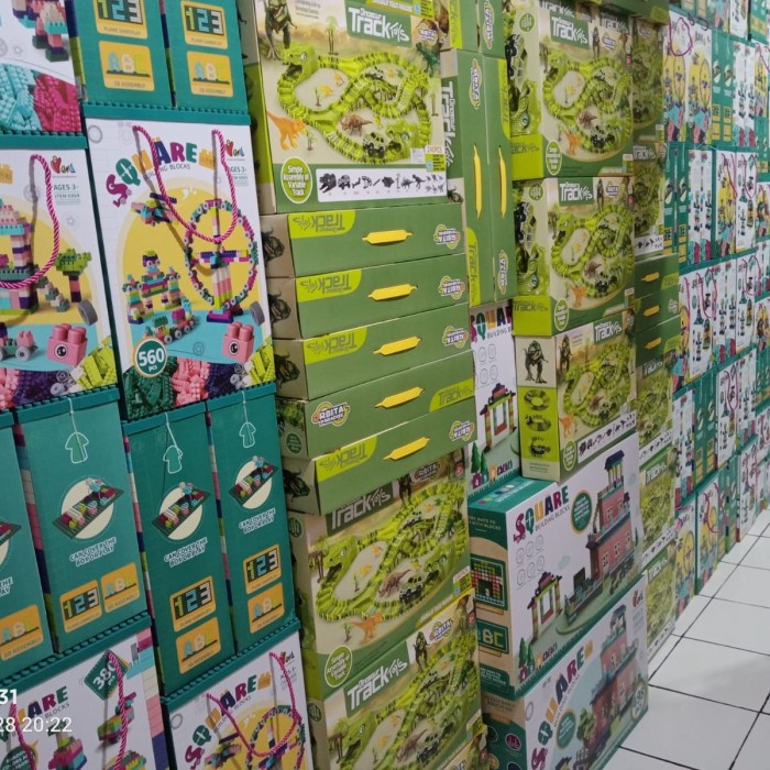 DIY,small,Square grain 560 pcs,interesting building block,mainan Anak