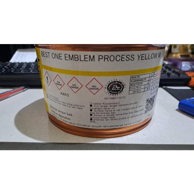 

^^^^^] Tinta Cemani Best One Emblem Process Yellow M