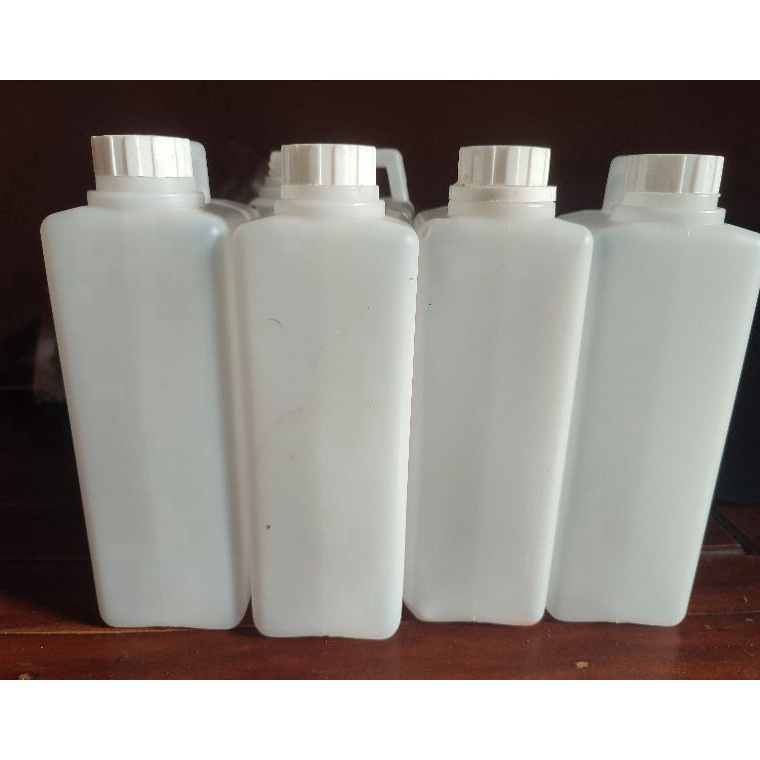 

Pasti Murah (1000ML)KEY REMOVER / CAIRAN PEMBERSIH SABLON/ CLEANER PENGHAPUS SABLON / CAIRAN PENGHAPUS SABLON DTF / RUBBER / PLASTISOL / POLIFLEX /DSB 03A