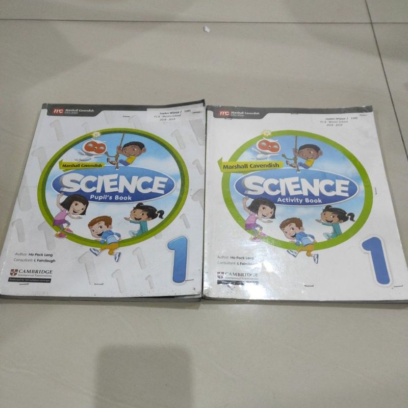 

SCIENCE PUPIL BOOK & ACTIVITY BOOK KELAS 1 CAMBRIDGE (PRELOVED)