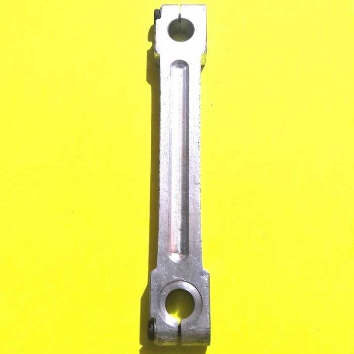 

Terlaris Km M-036 Connecting Rod. Stang Ayunan Pisau Mesin Potong Kain(Tegak).