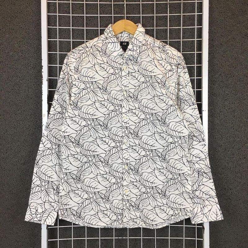 Kemeja Lengan Panjang Pria H&M Slimfit . SDA 02444 Second Bekas Preloved