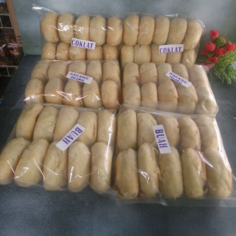 

Jangan ketinggalan Latopia, bakpia khas Tegal 1pak isi 10pcs