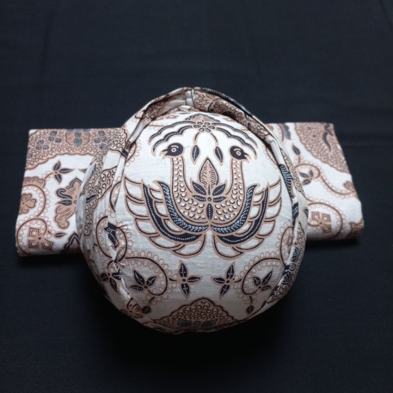 Blangkon Bendo Variasi Sunda Solo Batik Motif Wahyu Bledak Putih Pengantin